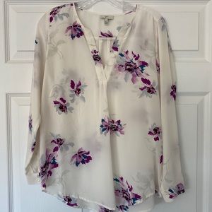 Joie silk blouse, in very good condition.